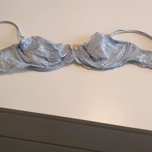 Lace underwire bra